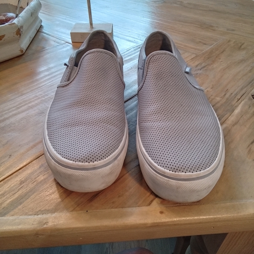 Van's Size 9.5 Periwinkle Leather Platform Slip-on Sneakers